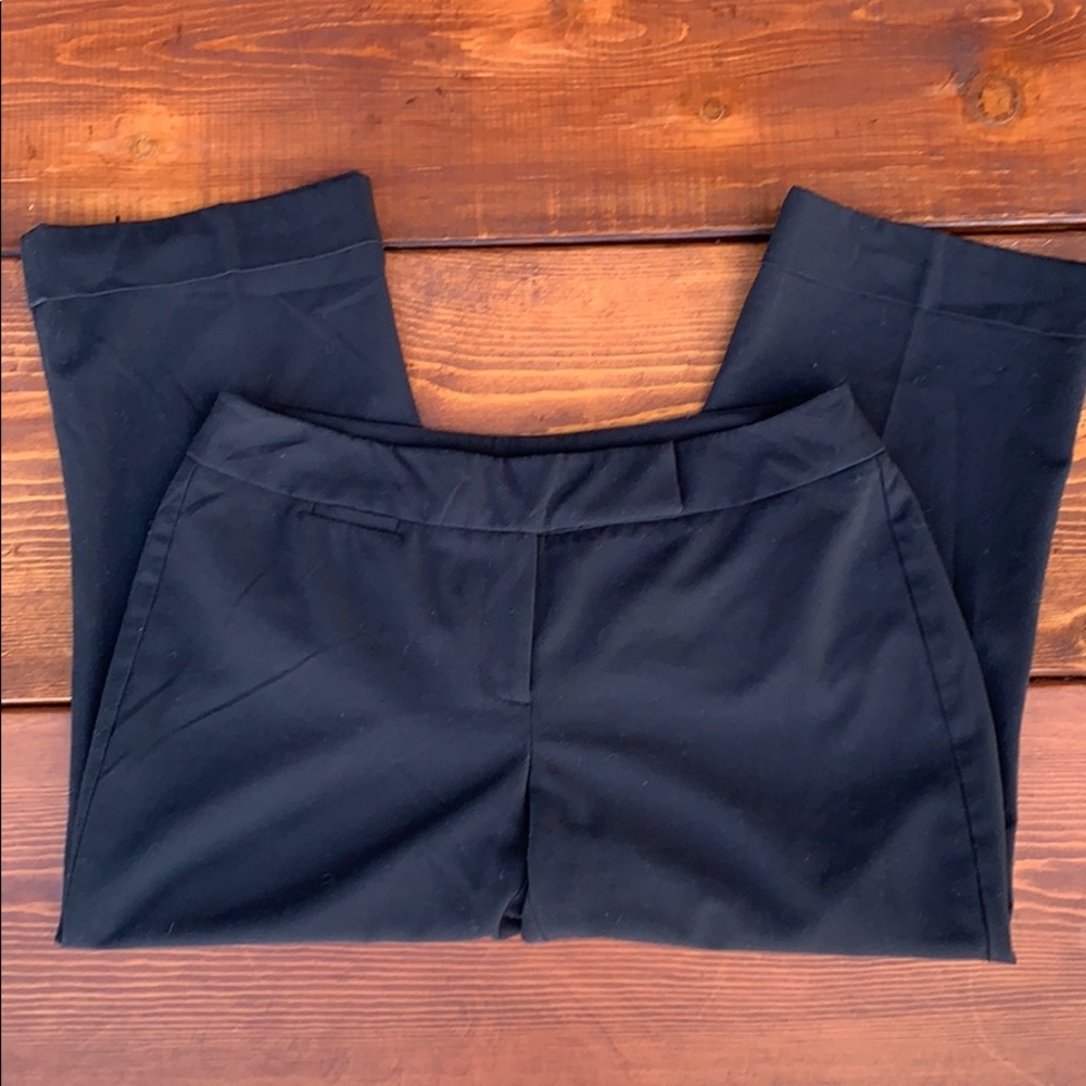 New York & Company stretch Capri pants